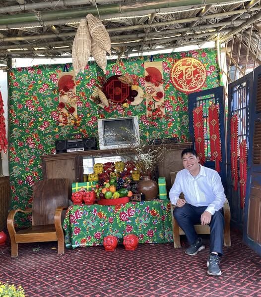 … ngày 2 ánh mắt va chạm vào nhau và biết mình đã yêu rồi.