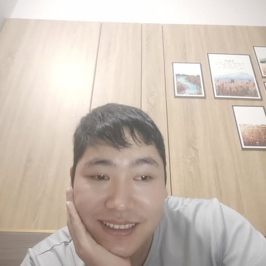 Ngày mùng 01 đầu tiên của Tết chúng ta vẫn có mặt ở đây, dù ở gần hay đi làm xa quê cuối năm mới có dịp về thăm gia đình.